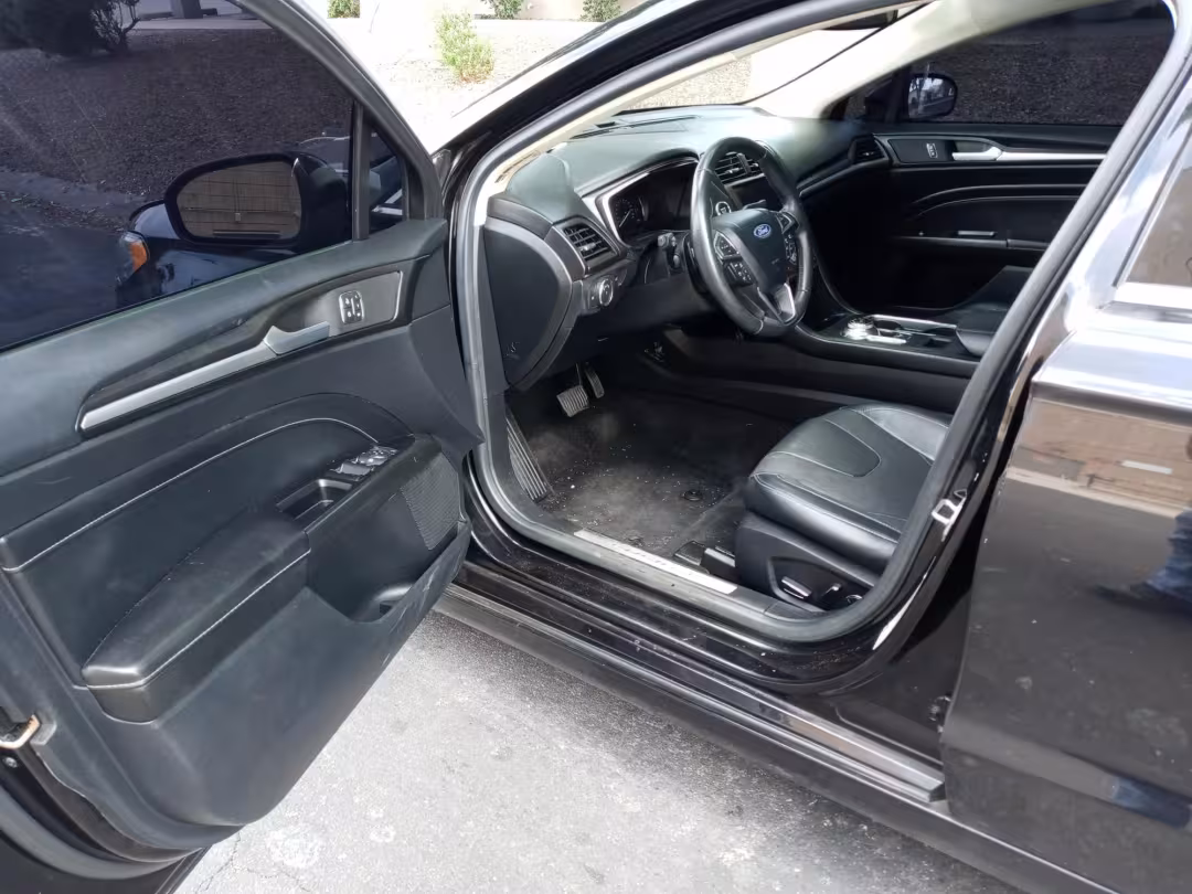 2020 Ford Fusion - 3FA6P0D96LR191805 - Image #9