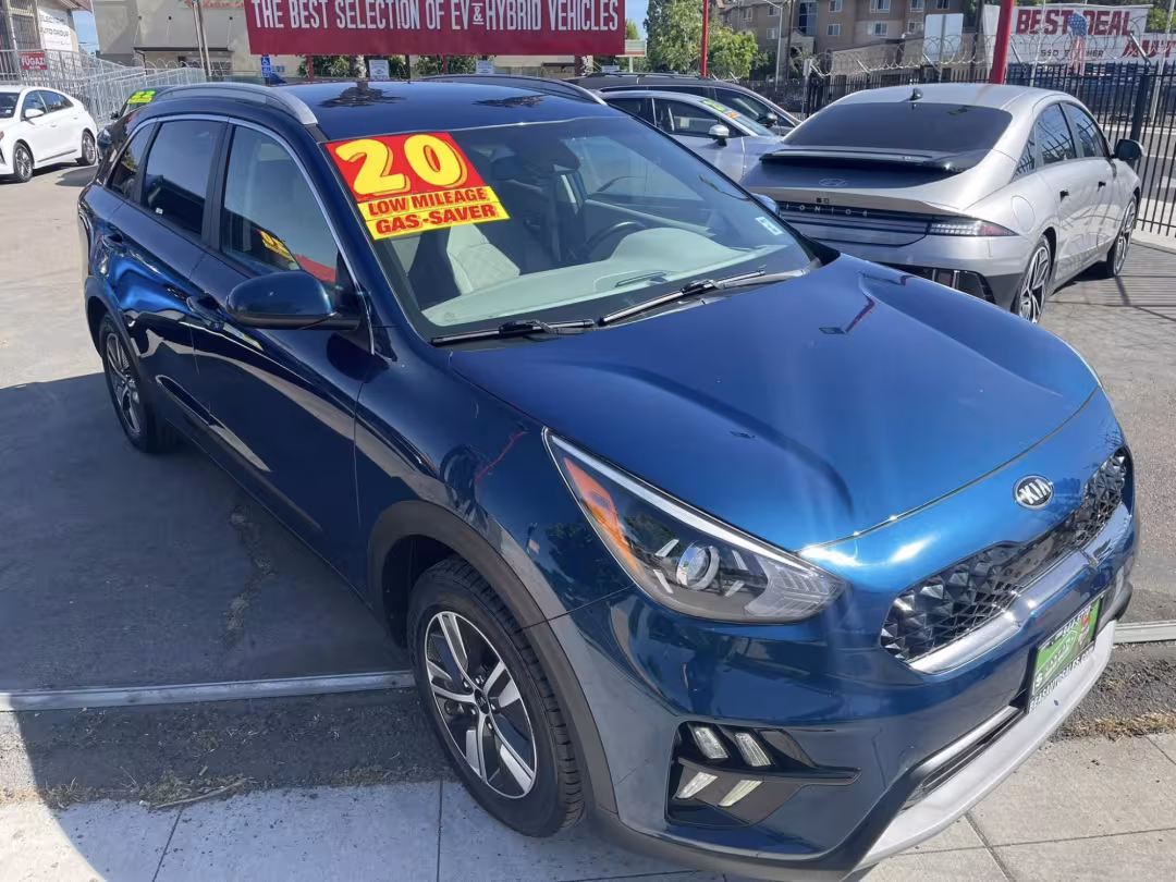 2020 Kia Niro Plug In Hybrid - KNDCM3LD7L5401005 - Image #2