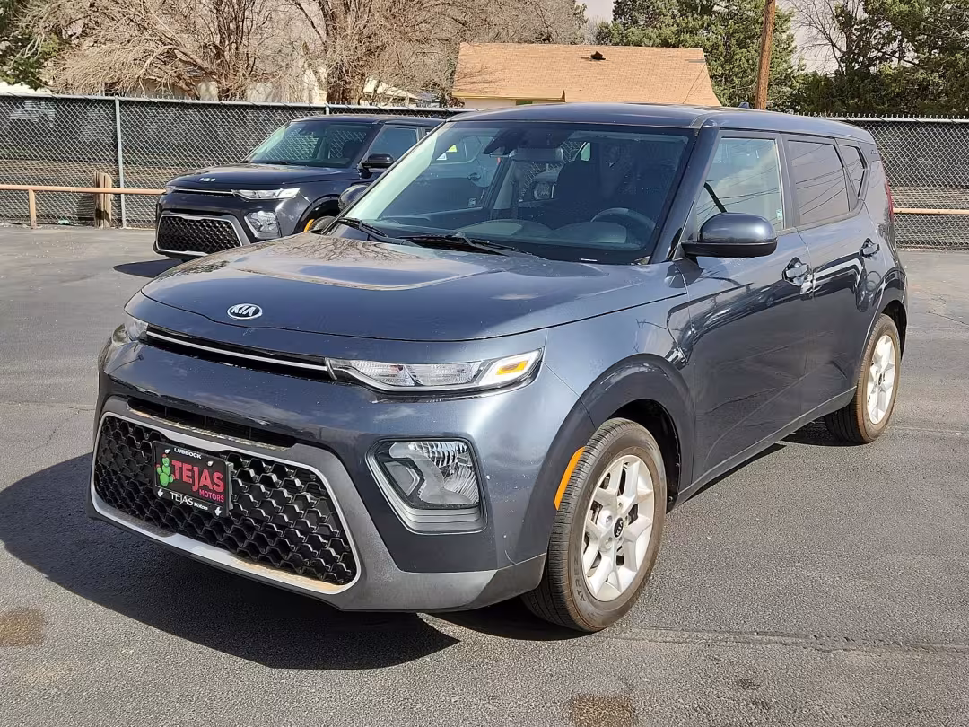 2020 Kia Soul - KNDJ23AU4L7113026 - Image #3