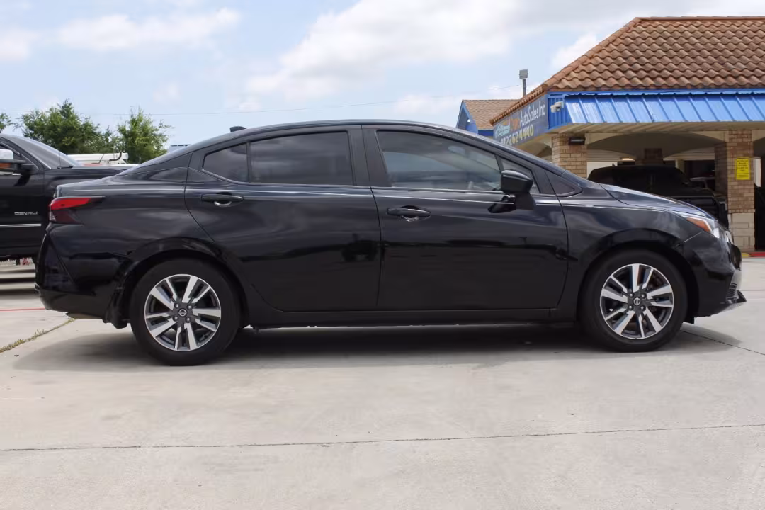 2020 Nissan Versa - 3N1CN8EV3LL847350 - Image #10