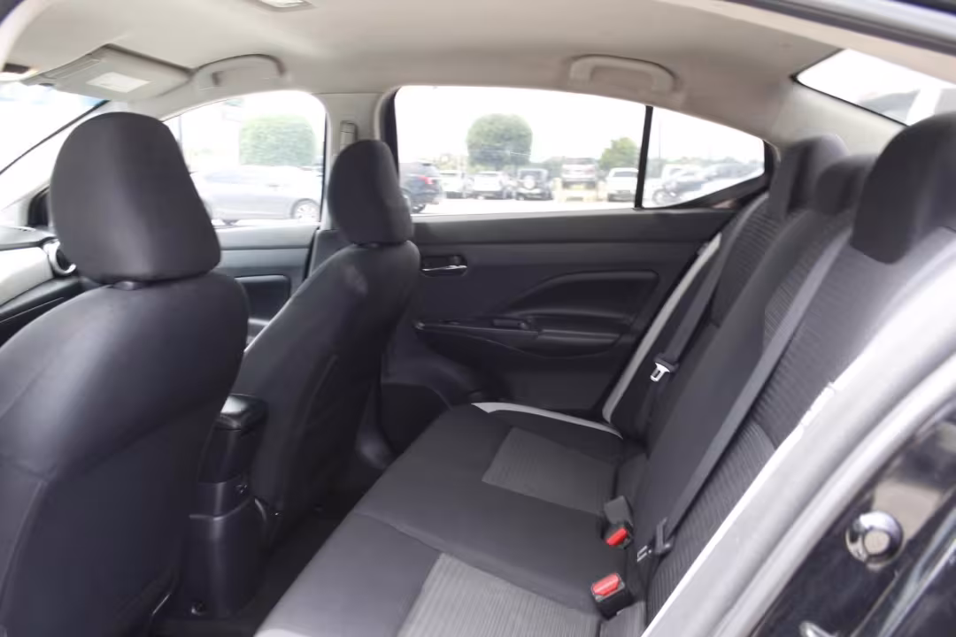 2020 Nissan Versa - 3N1CN8EV3LL847350 - Image #14