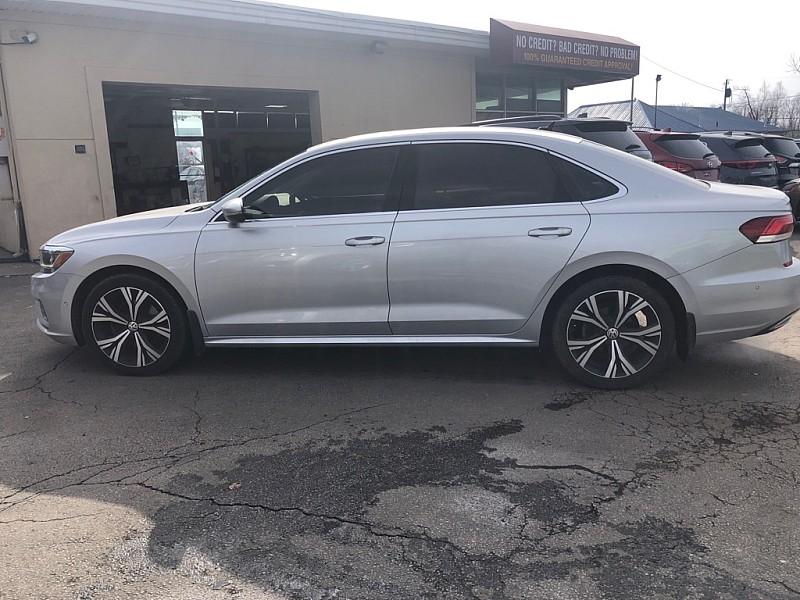 2020 Volkswagen Passat - 1VWCA7A36LC010446 - Image #2