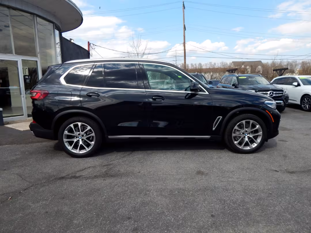 2021 BMW X5 - 5UXCR6C07M9G45541 - Image #4