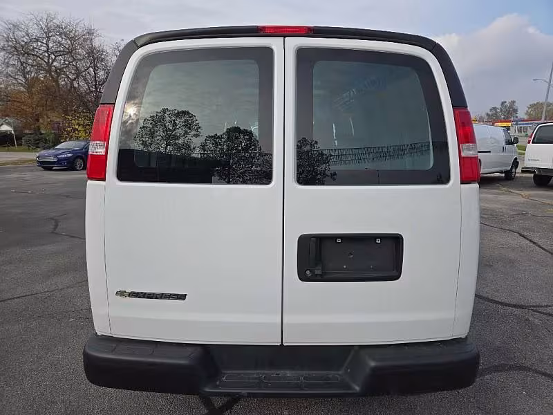 2021 Chevrolet Express - 1GCWGBF70M1307349 - Image #3