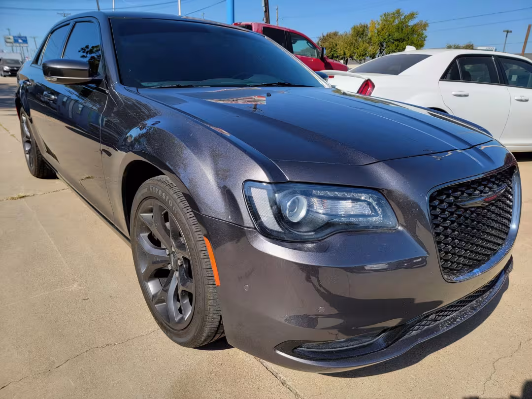 2021 Chrysler 300 - 2C3CCABG1MH528933 - Image #1