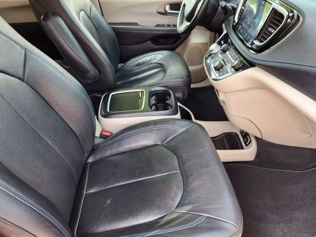 2021 Chrysler Pacifica - 2C4RC3BG7MR549328 - Image #15