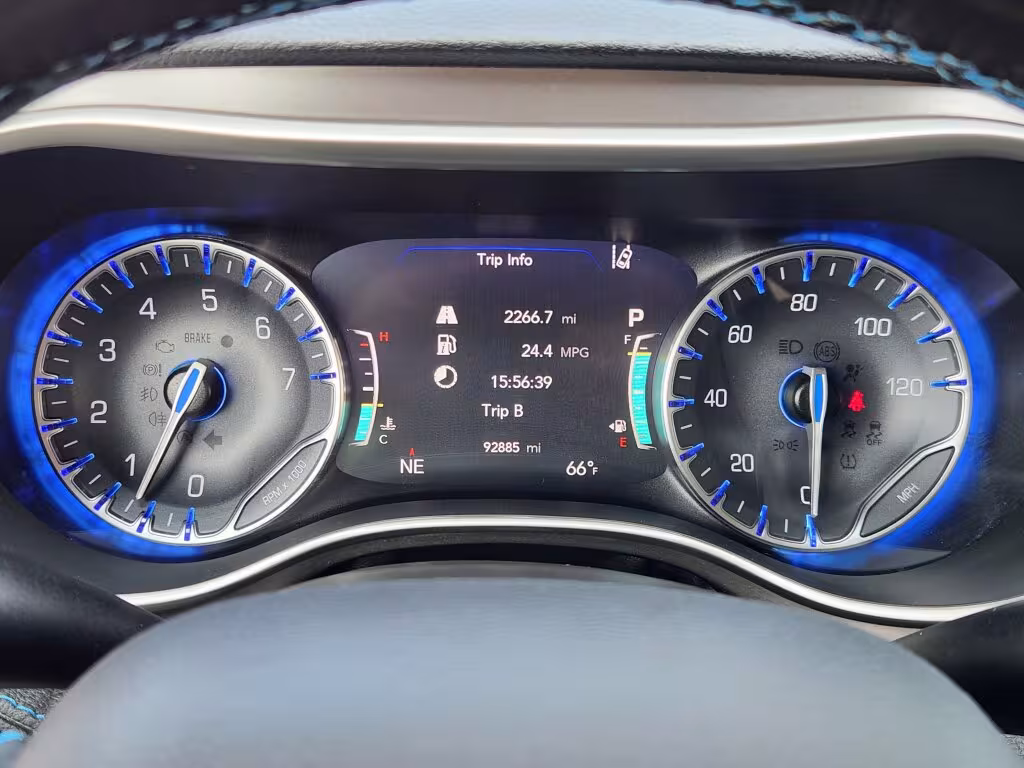 2021 Chrysler Pacifica - 2C4RC3BG7MR549328 - Image #18