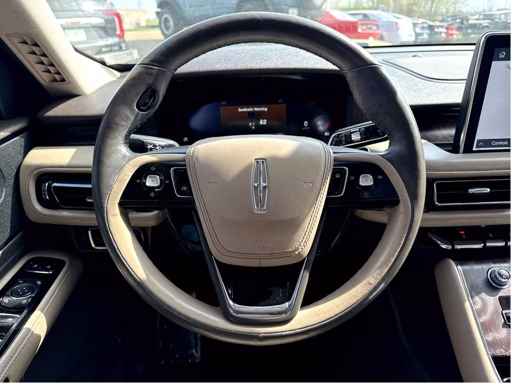 2021 Lincoln Aviator - 5LM5J7XC9MGL17373 - Image #10