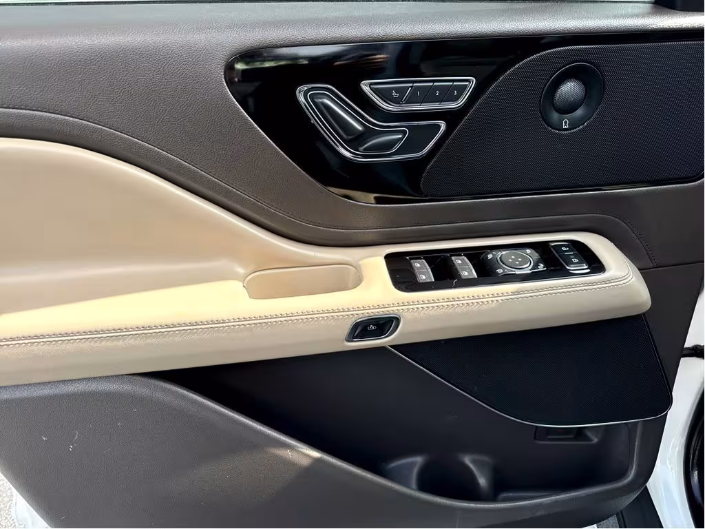 2021 Lincoln Aviator - 5LM5J7XC9MGL17373 - Image #17