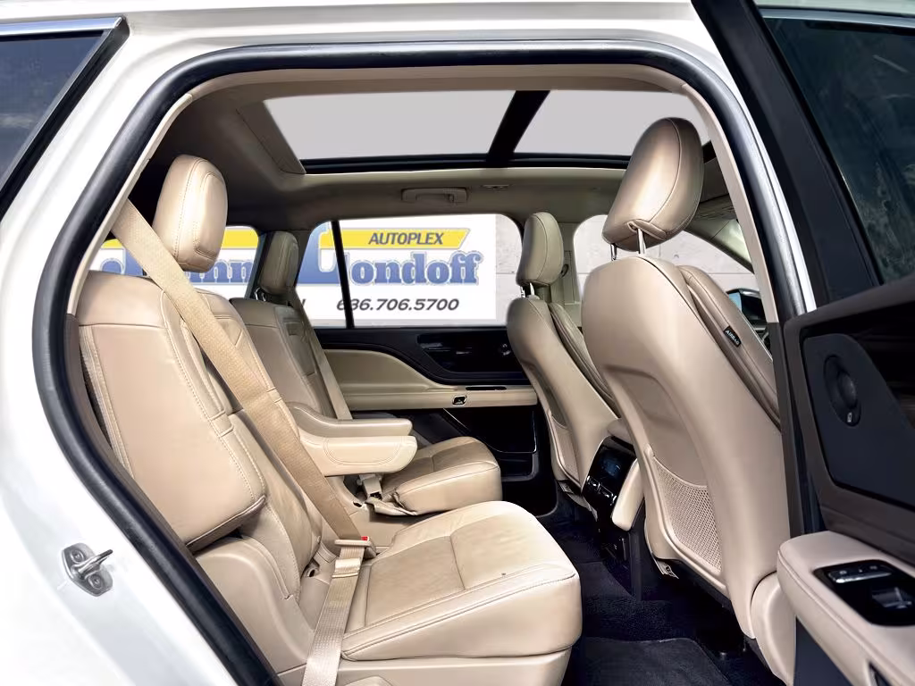 2021 Lincoln Aviator - 5LM5J7XC9MGL17373 - Image #21