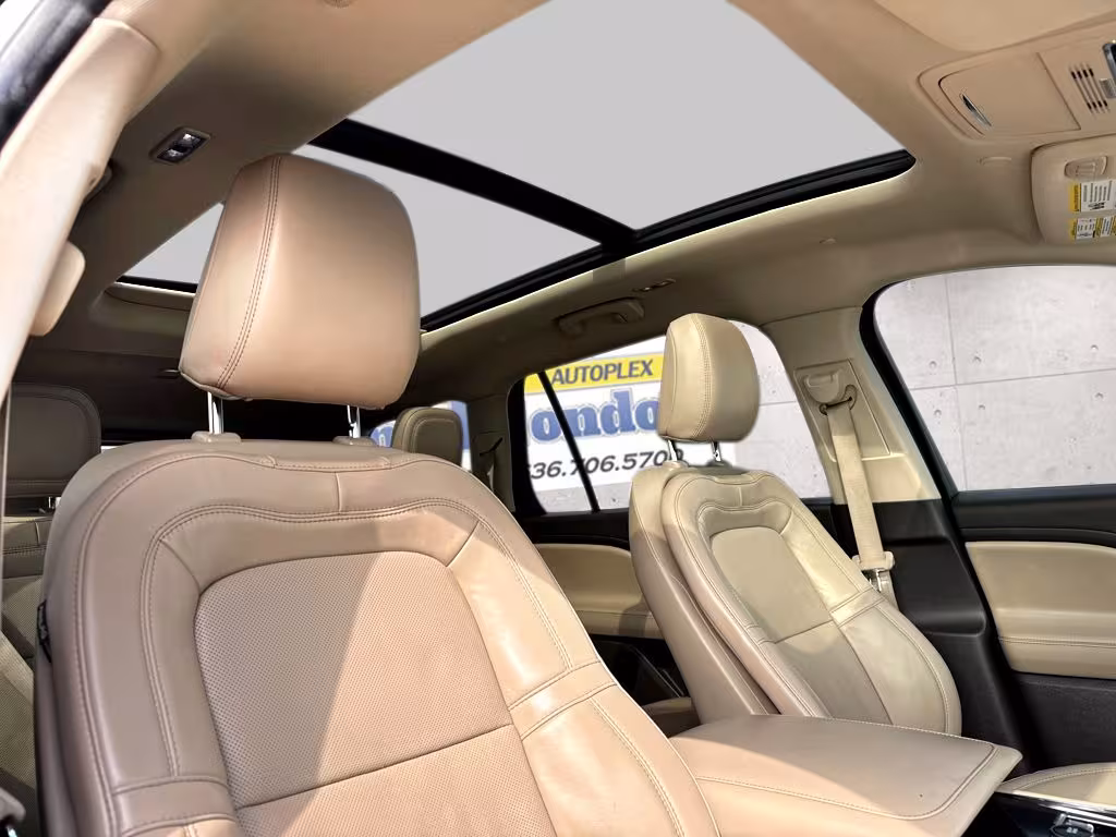 2021 Lincoln Aviator - 5LM5J7XC9MGL17373 - Image #8