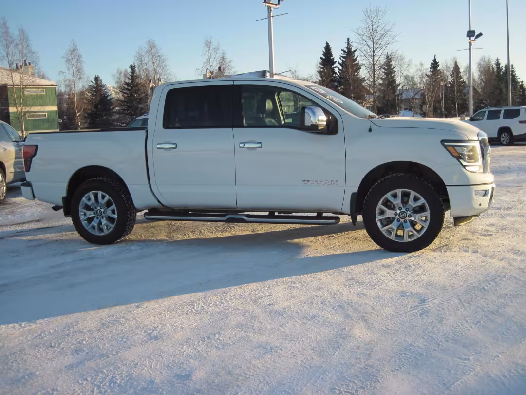 2021 Nissan Titan - 1N6AA1ED5MN509428 - Image #1