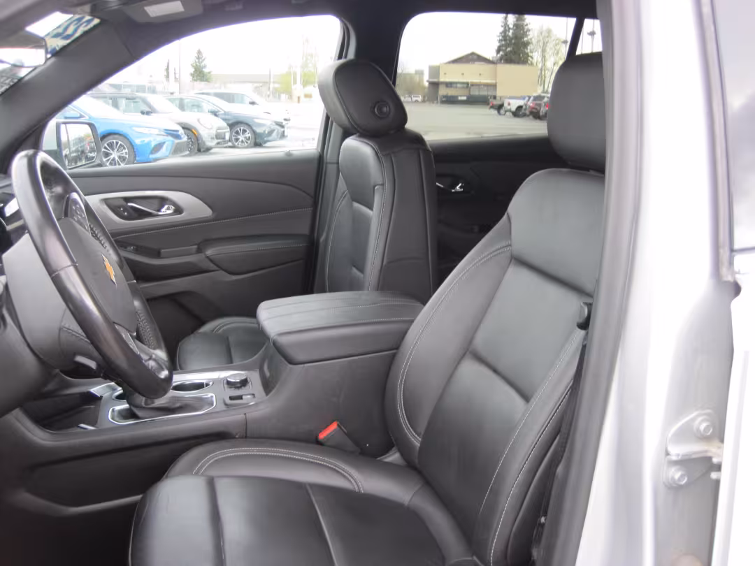 2022 Chevrolet Traverse - 1GNEVHKW0NJ151310 - Image #11