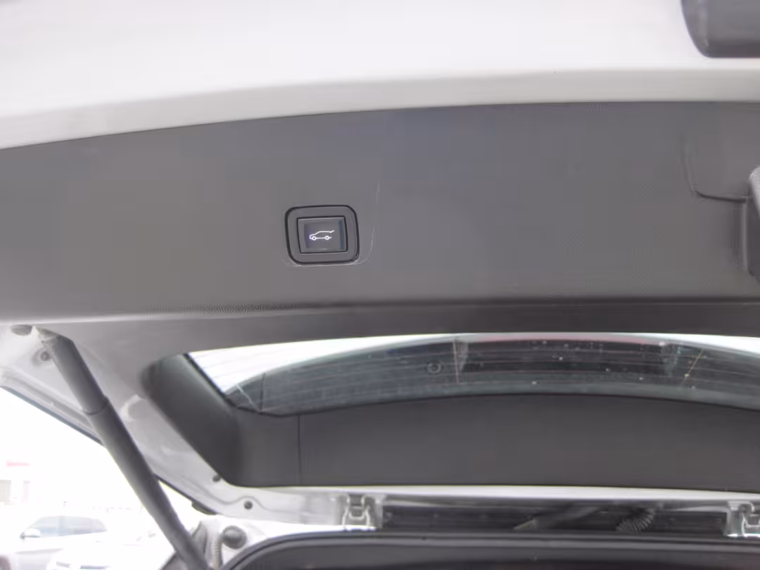 2022 Chevrolet Traverse - 1GNEVHKW0NJ151310 - Image #5