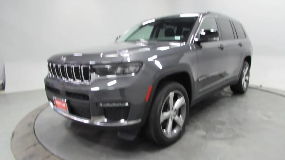 2022 Jeep Grand Cherokee L - 1C4RJKBG8N8526329 - Image #2