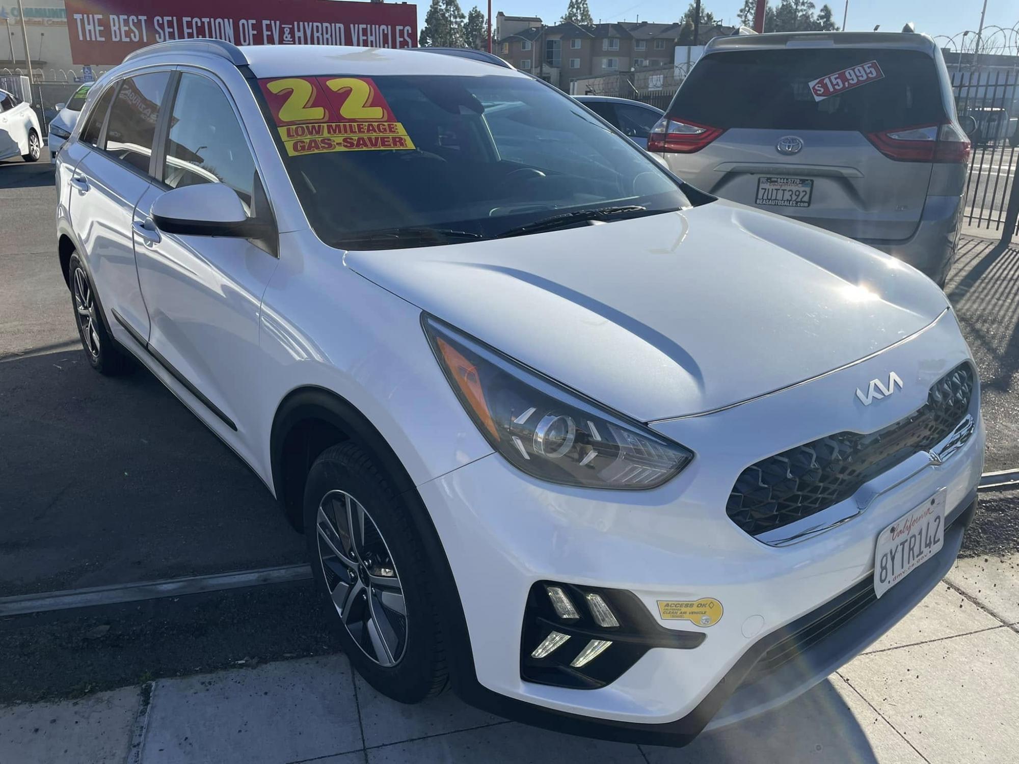 2022 Kia Niro Plug In Hybrid - KNDCM3LD3N5513819 - Image #2