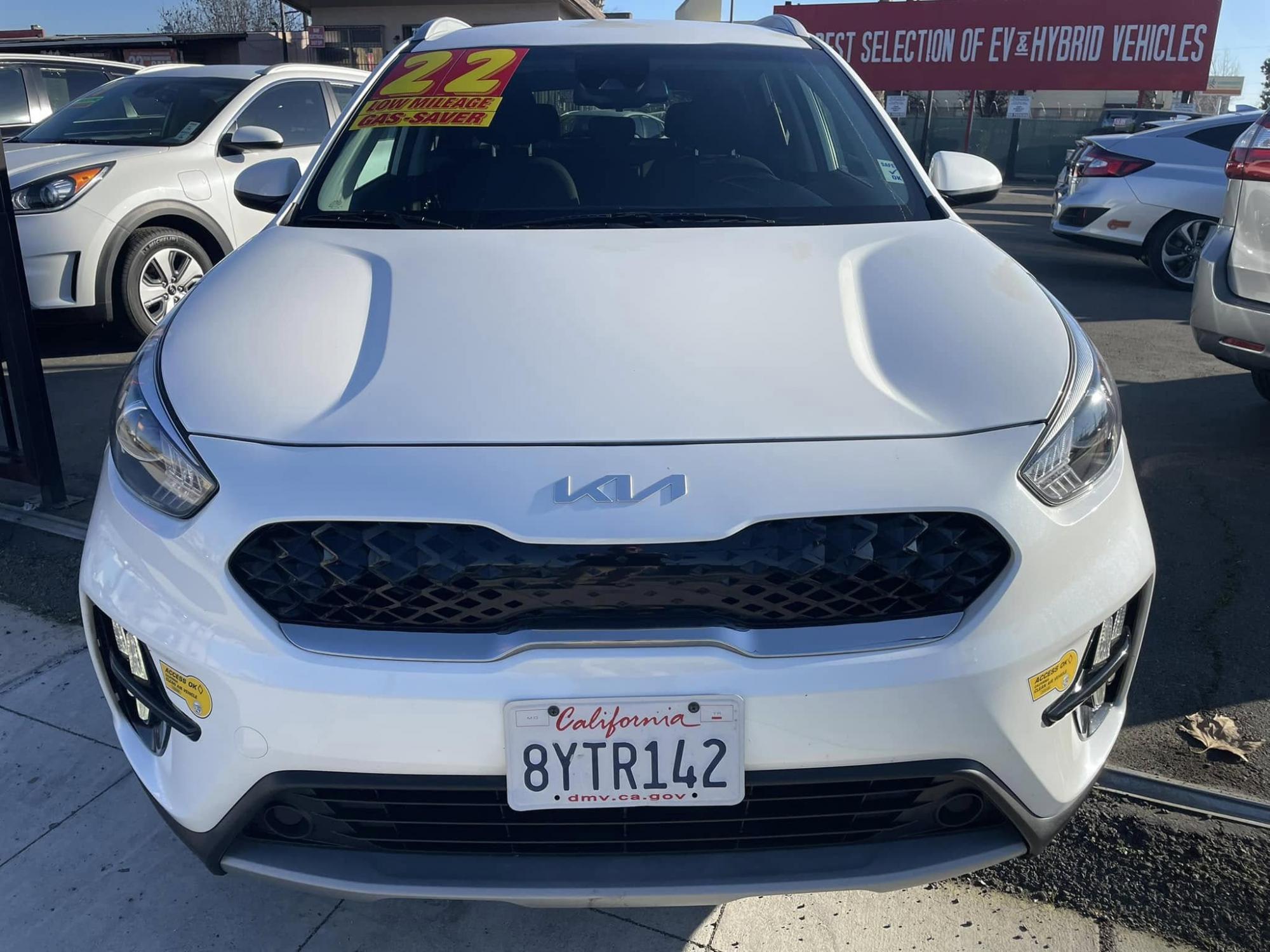 2022 Kia Niro Plug In Hybrid - KNDCM3LD3N5513819 - Image #3