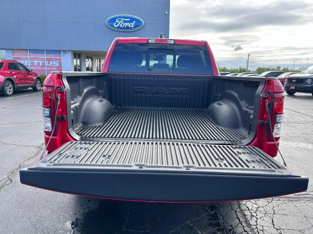 2022 Ram 1500 - 1C6RRFFG2NN296340 - Image #4