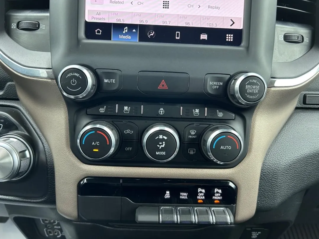2022 Ram 1500 - 1C6SRFJT3NN240641 - Image #14