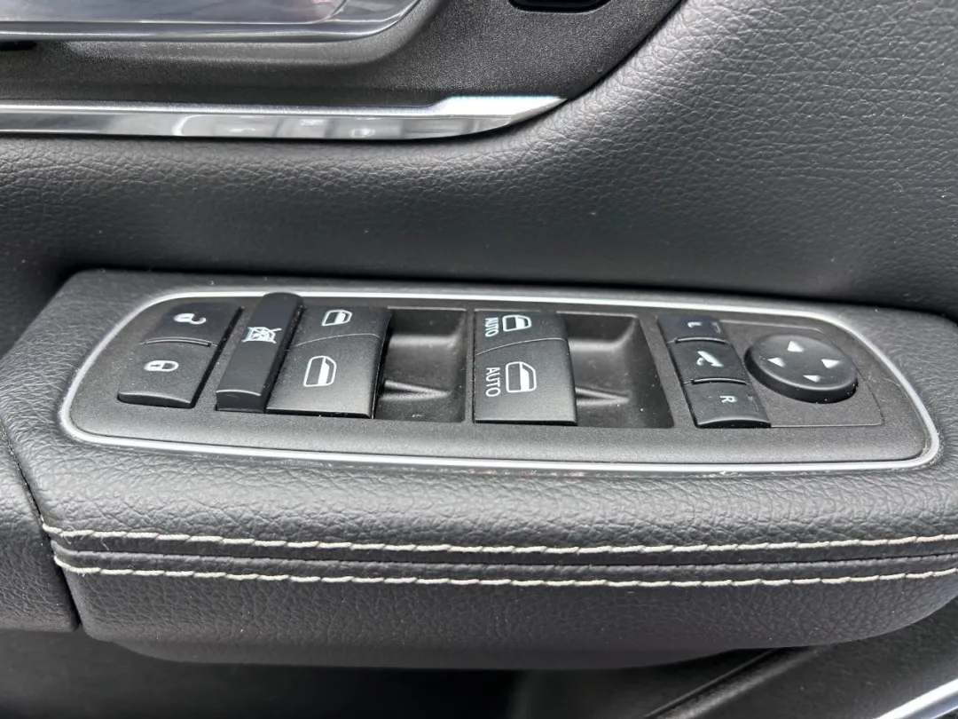 2022 Ram 1500 - 1C6SRFJT3NN240641 - Image #17