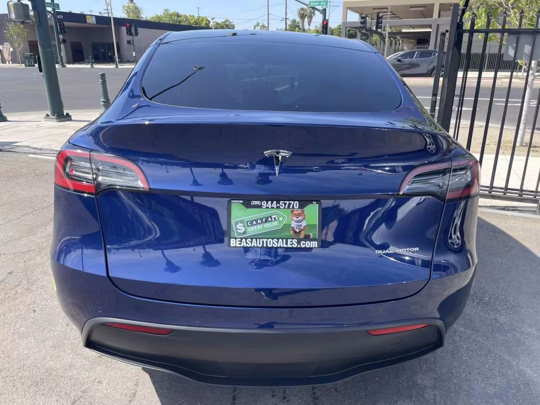2022 Tesla Model Y - 7SAYGDEE7NF405228 - Image #12