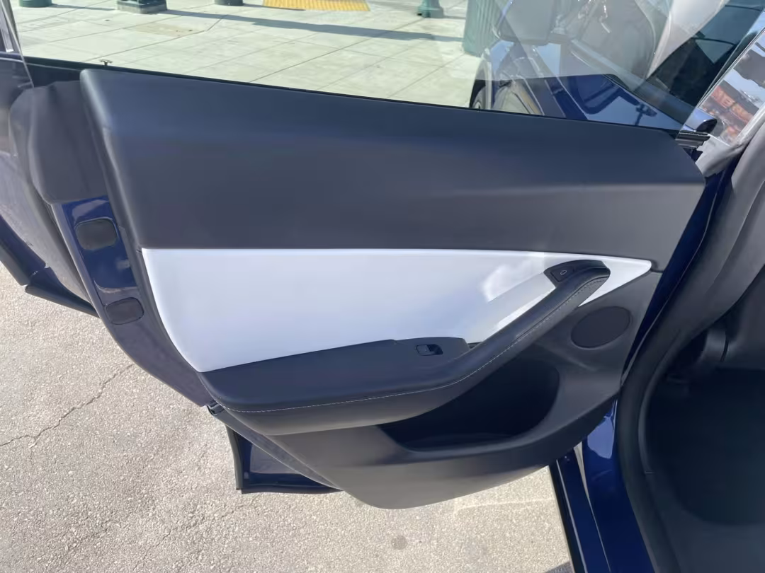 2022 Tesla Model Y - 7SAYGDEE7NF405228 - Image #8