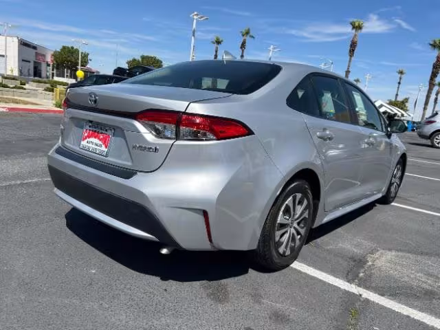 2022 Toyota Corolla - JTDEAMDEXNJ043312 - Image #2
