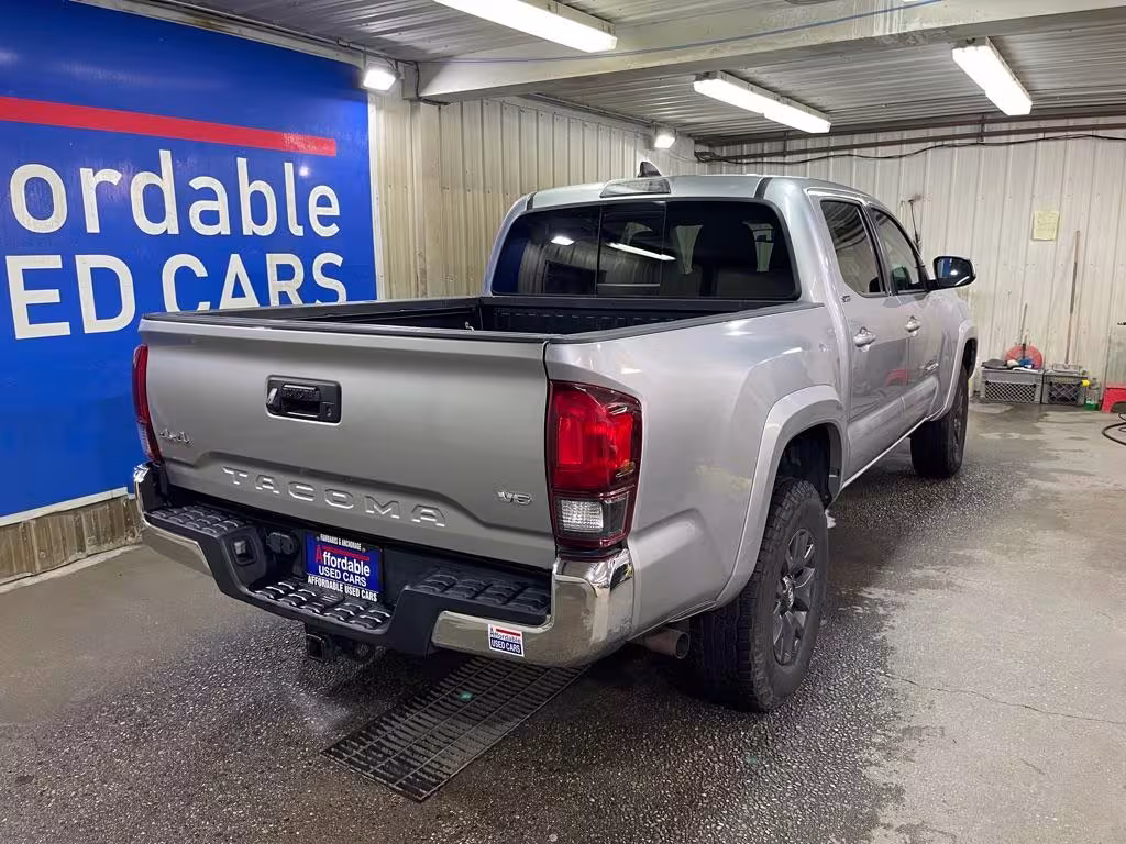 2022 Toyota Tacoma - 3TMCZ5AN4NM454881 - Image #2