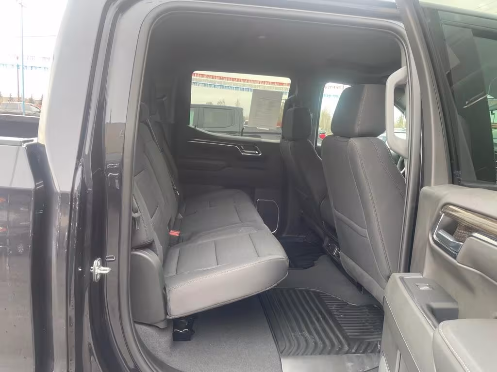 2023 Chevrolet Silverado 1500 - 3GCUDDED8PG178379 - Image #4