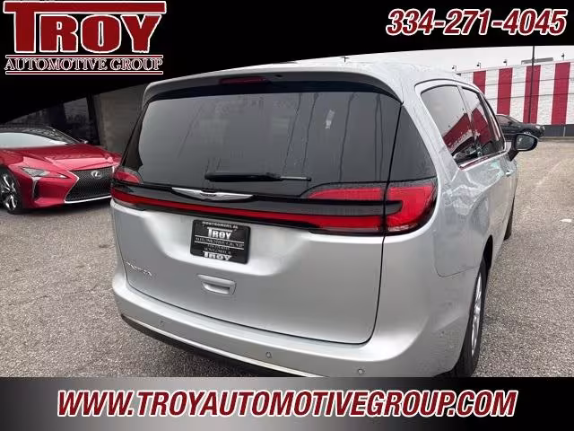 2023 Chrysler Pacifica - 2C4RC1BG9PR538890 - Image #10