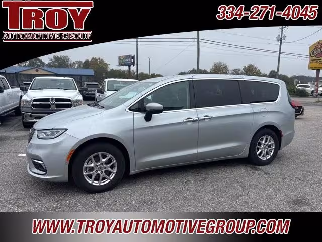 2023 Chrysler Pacifica - 2C4RC1BG9PR538890 - Image #2
