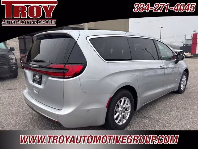 2023 Chrysler Pacifica - 2C4RC1BG9PR538890 - Image #9