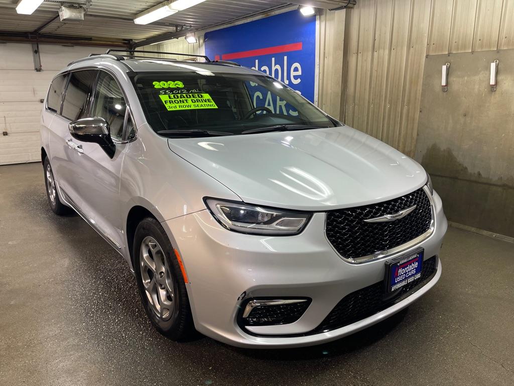 2023 Chrysler Pacifica - 2C4RC1GG1PR536138 - Image #1