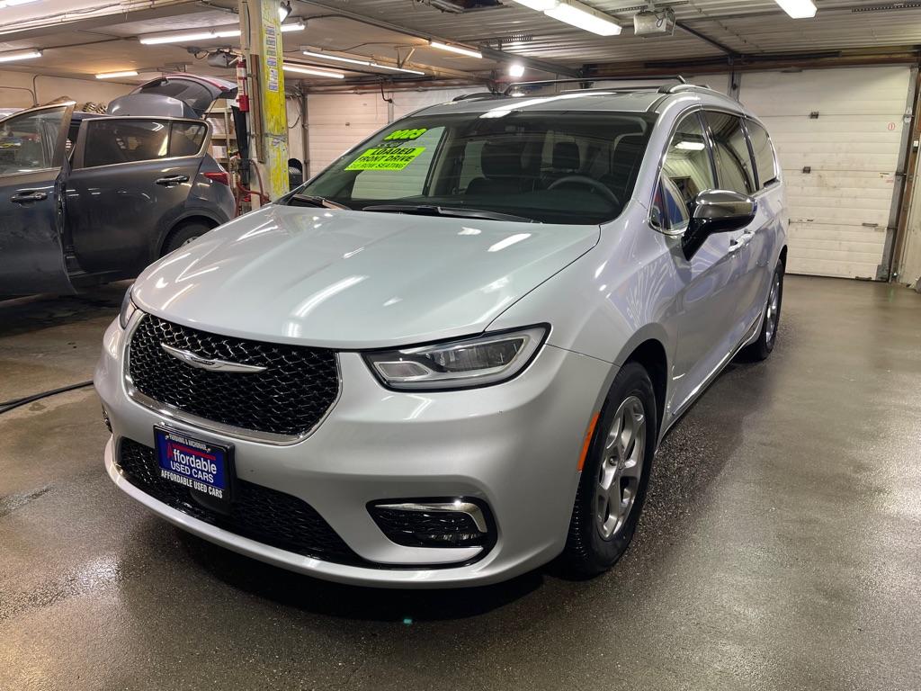 2023 Chrysler Pacifica - 2C4RC1GG1PR536138 - Image #2