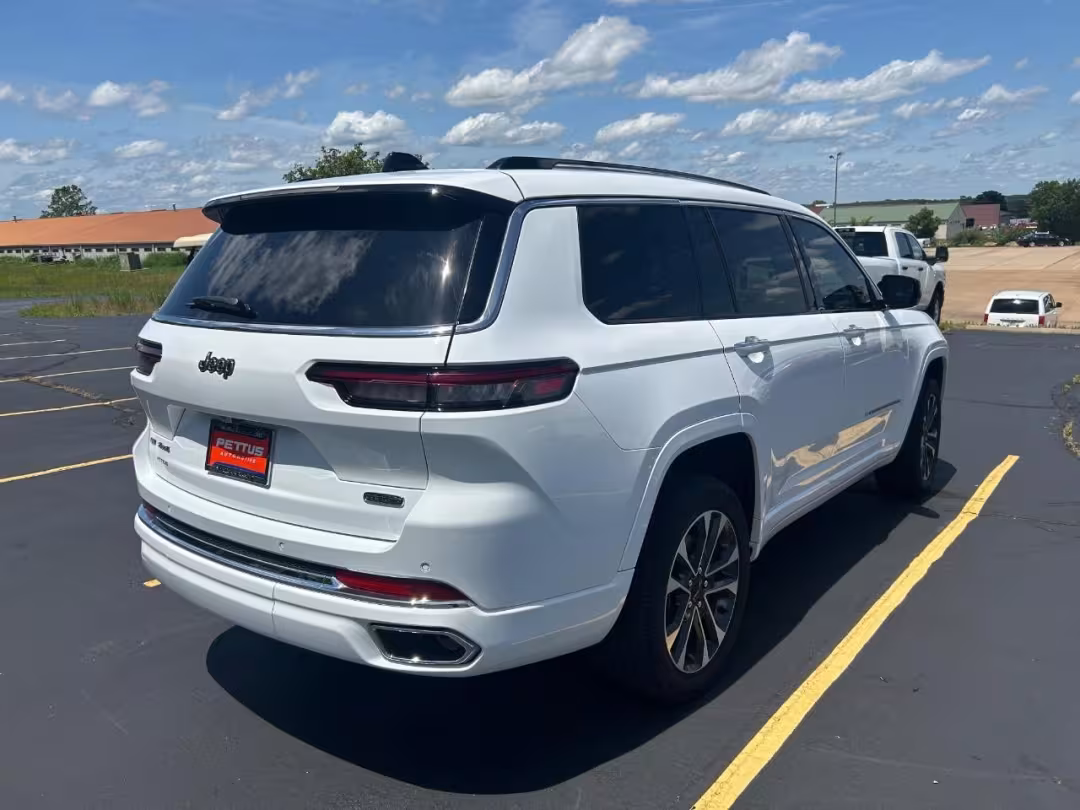 2023 Jeep Grand Cherokee L - 1C4RJKDG4P8803882 - Image #4