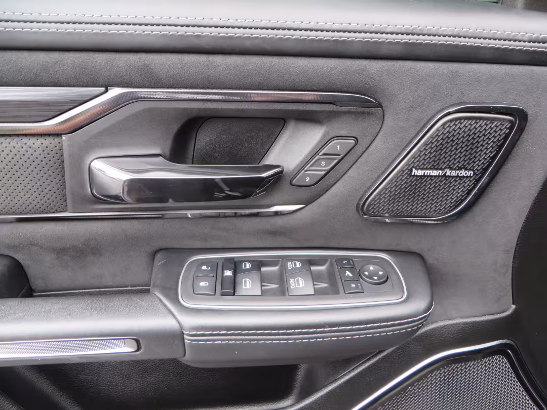2023 Ram 1500 - 1C6SRFU92PN571987 - Image #15