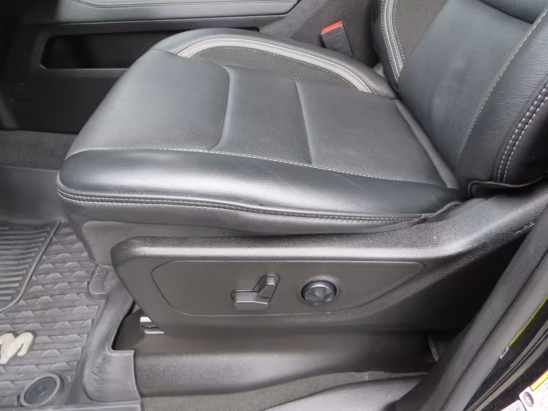 2023 Ram 1500 - 1C6SRFU92PN571987 - Image #18