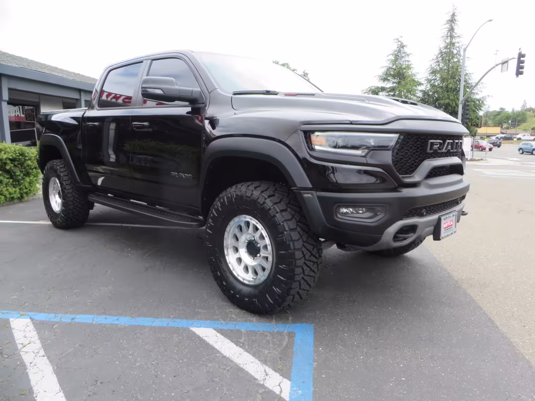 2023 Ram 1500 - 1C6SRFU92PN571987 - Image #2