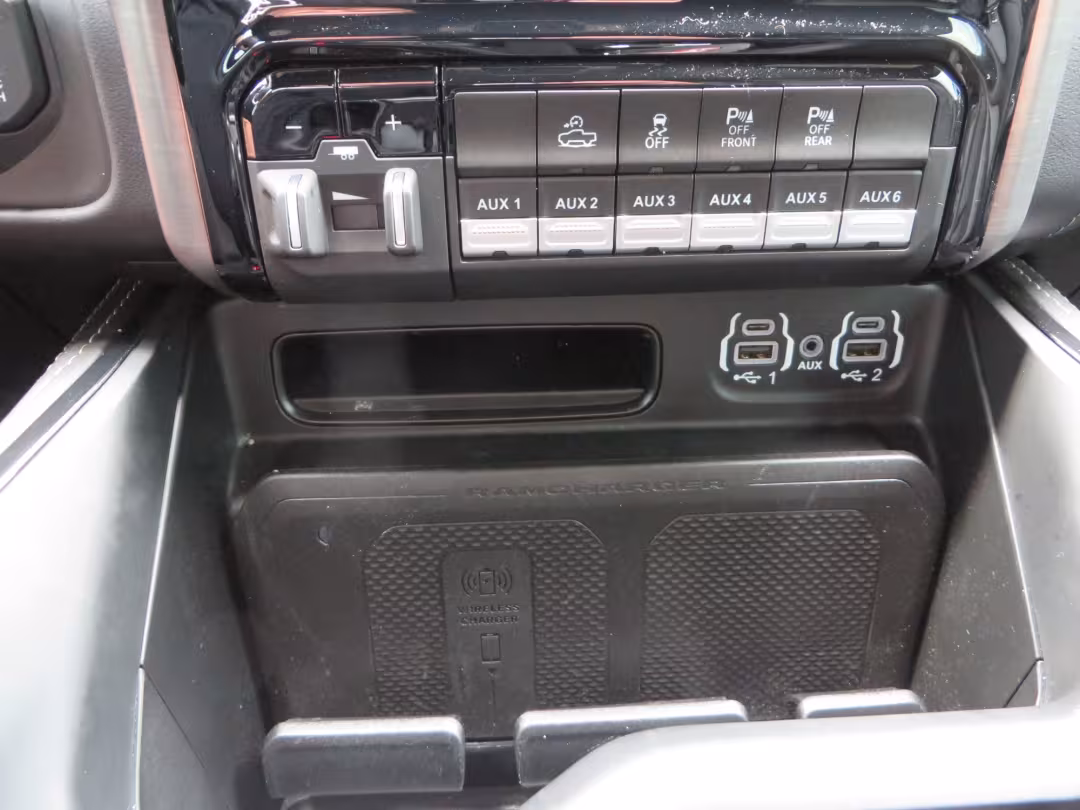 2023 Ram 1500 - 1C6SRFU92PN571987 - Image #28