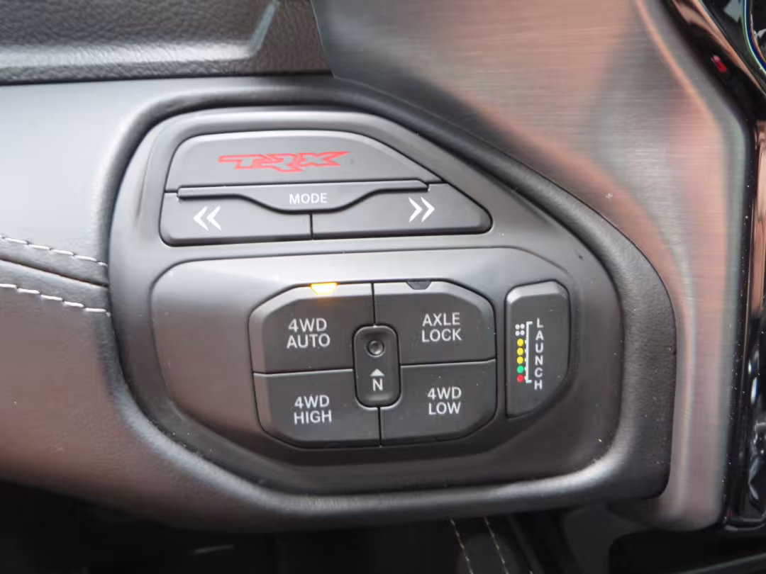 2023 Ram 1500 - 1C6SRFU92PN571987 - Image #32