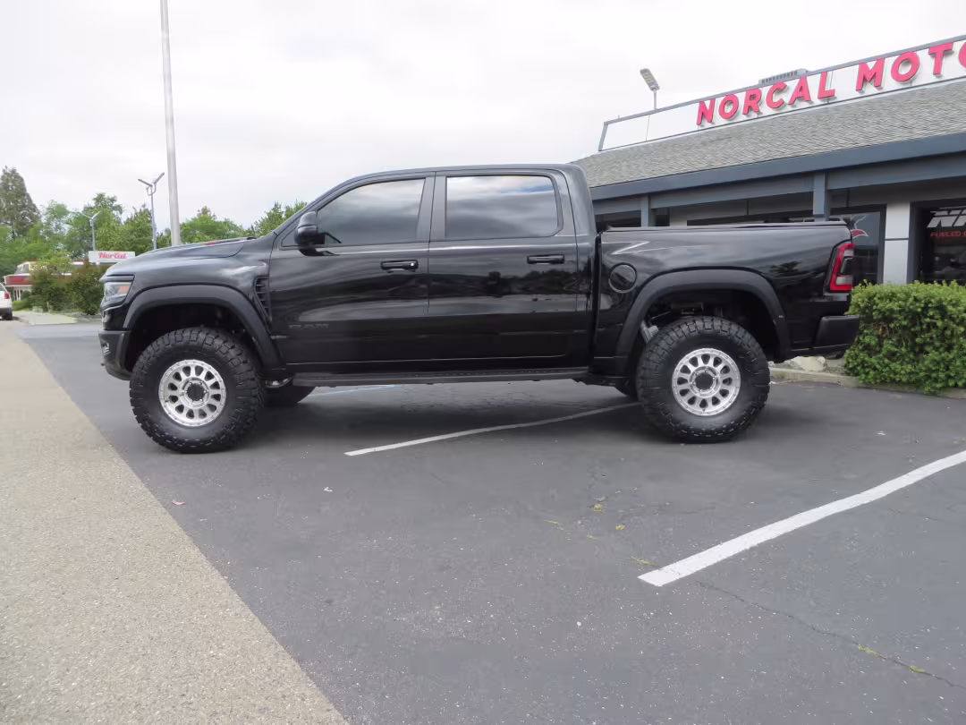 2023 Ram 1500 - 1C6SRFU92PN571987 - Image #7