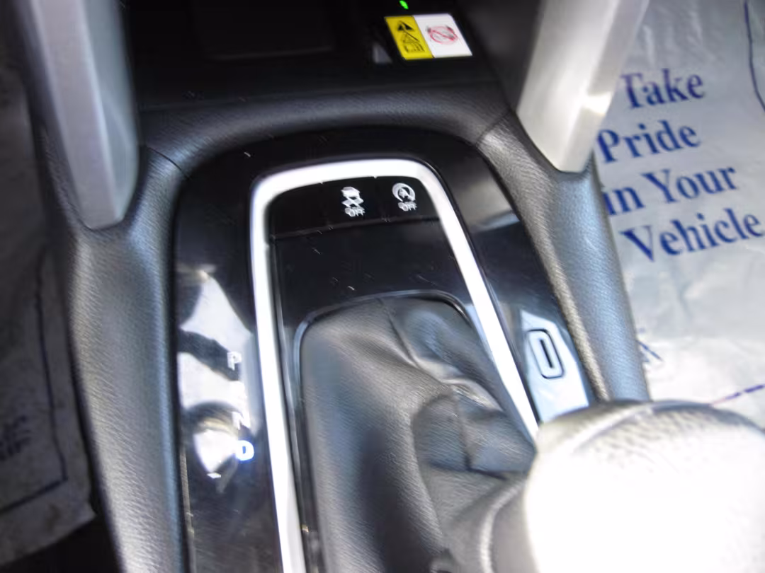 2023 Toyota Corolla Cross - 7MUBAABGXPV066283 - Image #17