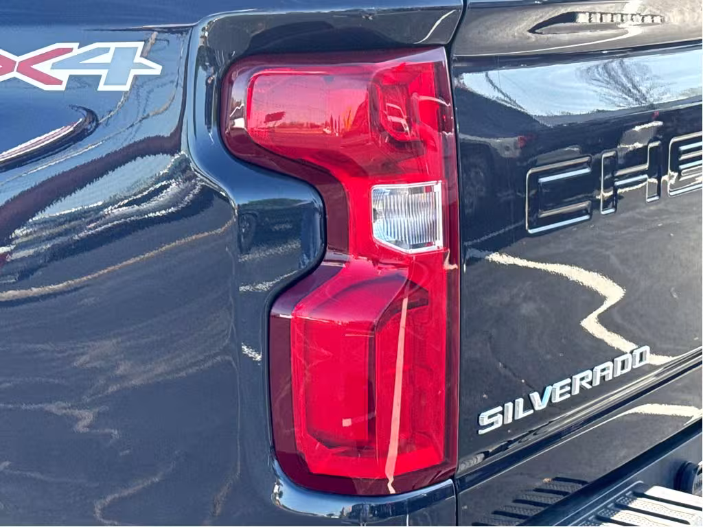 2024 Chevrolet Silverado - 2GC1YPEY7R1145865 - Image #22