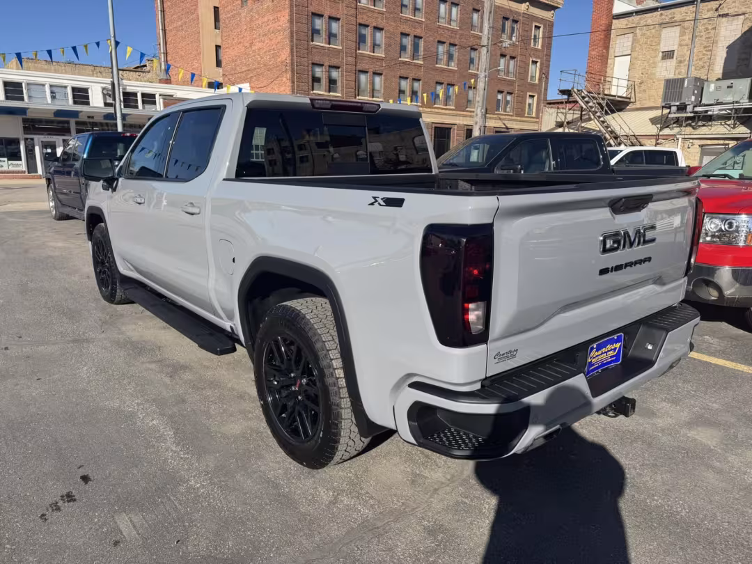 2024 GMC Sierra 1500 - 1GTUUCED1RZ238841 - Image #2