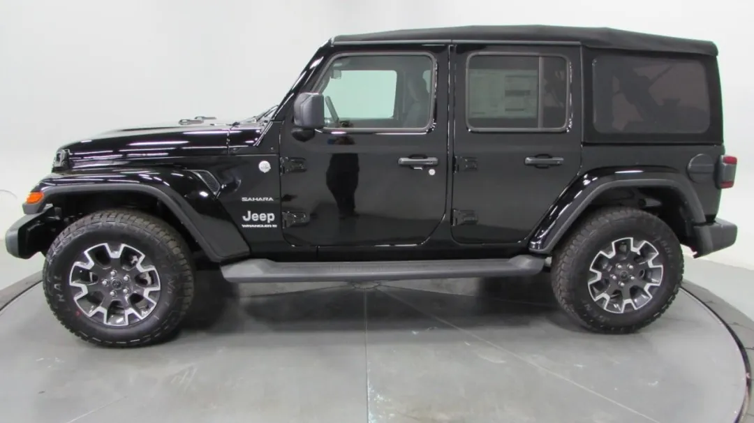 2024 Jeep Wrangler - 1C4PJXEG1RW273517 - Image #2