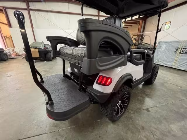 2024 Kodiak EV $5000 OFF Msrp!! - 7V3KSC1D9RG001164 - Image #7
