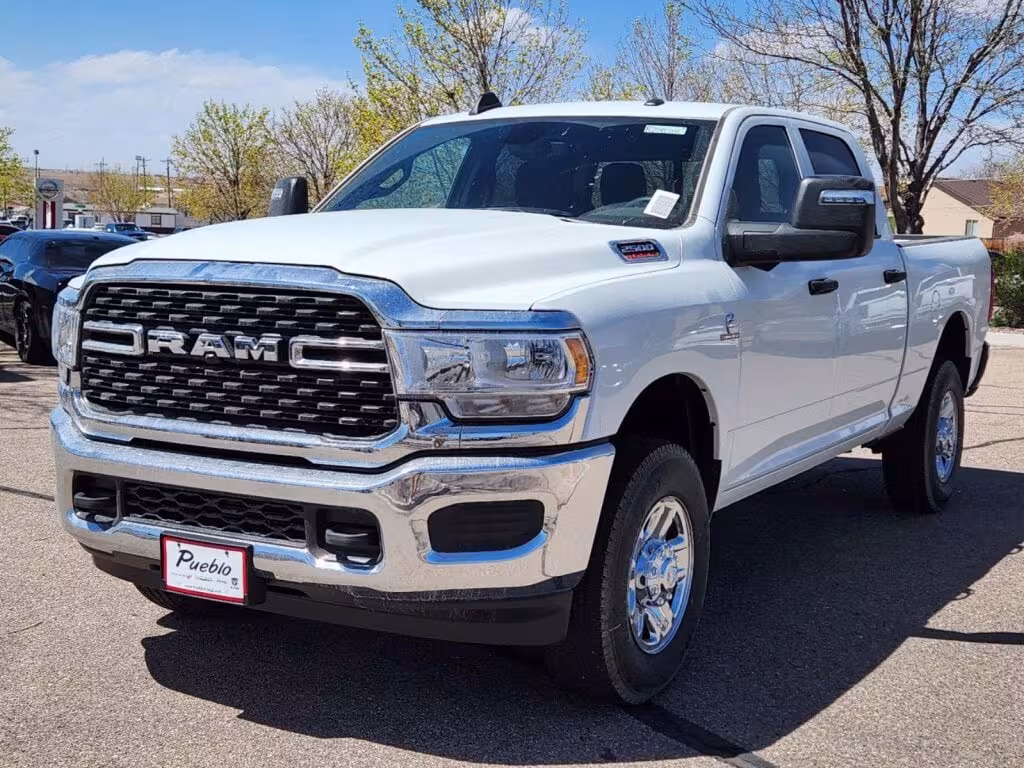2024 Ram 2500 - 3C6UR5CL6RG252748 - Image #3