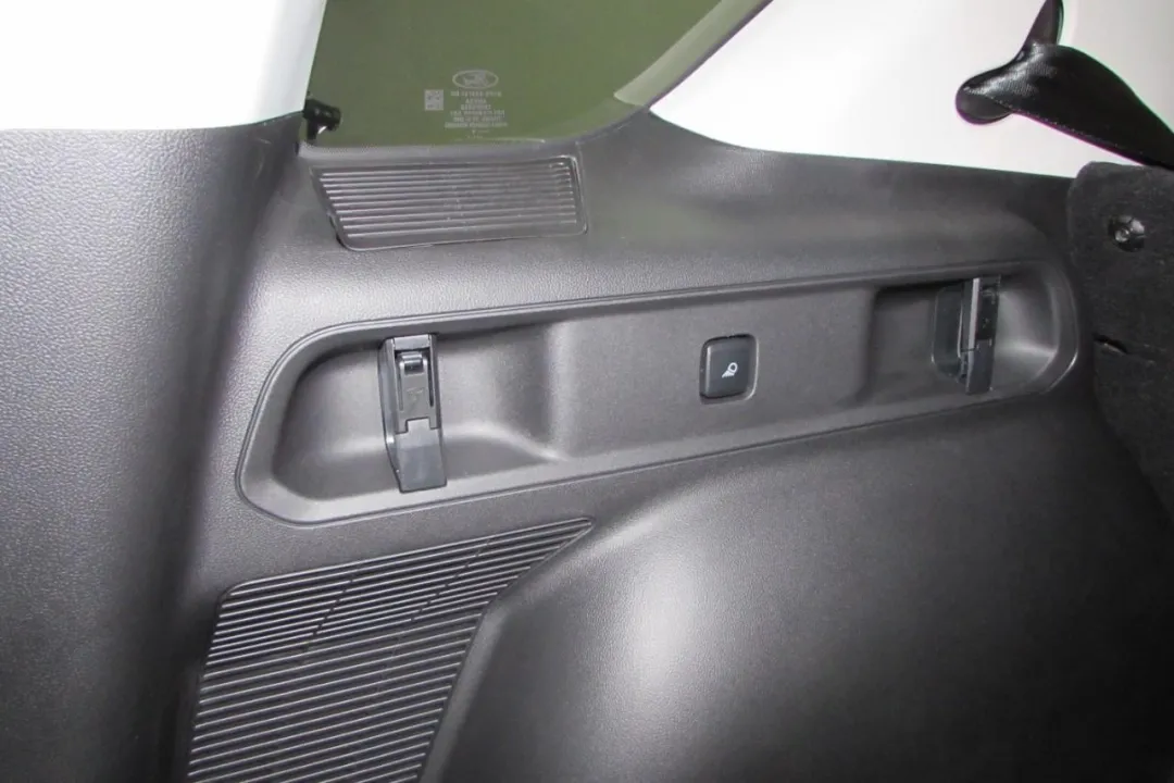 2025 Ford Bronco Sport - 3FMCR9CN6SRE66304 - Image #27