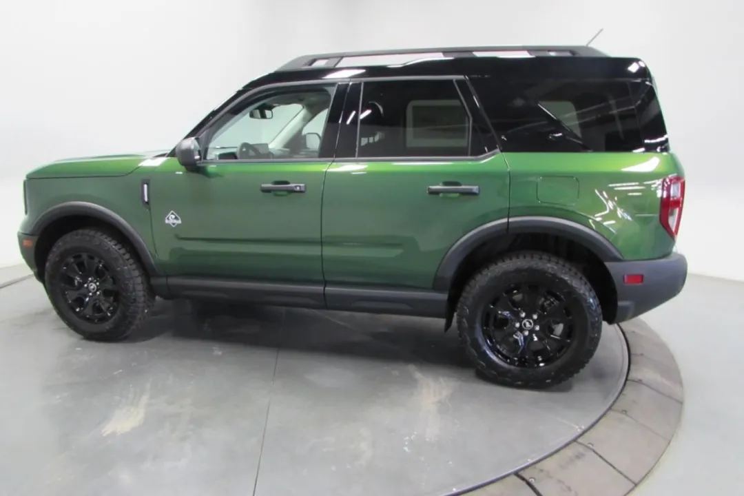 2025 Ford Bronco Sport - 3FMCR9CN6SRE66304 - Image #4