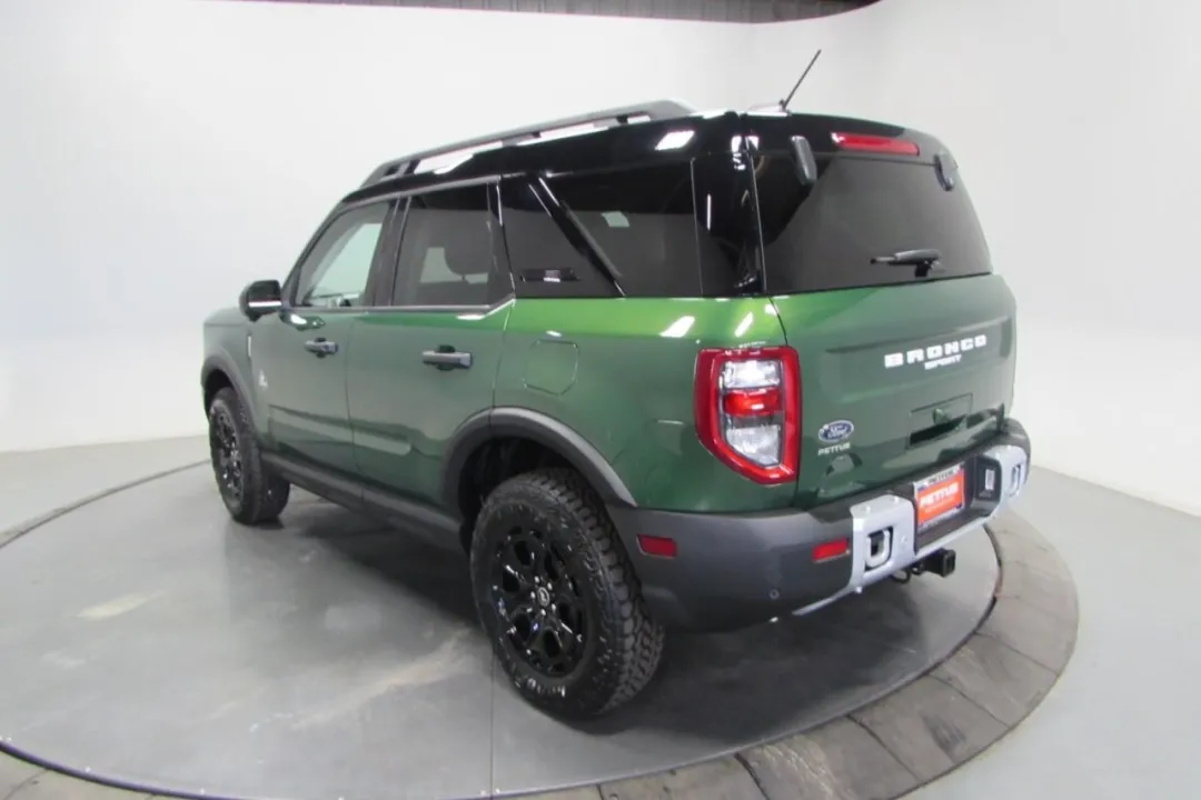 2025 Ford Bronco Sport - 3FMCR9CN6SRE66304 - Image #5